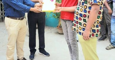 ২০২৫-এ মাধ্যমিক পরীক্ষার ফলাফলে বনগাঁ মহকুমার বিভিন্ন স্কুলের মধ্যে নজর কেড়েছে বাগদা ব্লকের বাজিতপুর উচ্চ বিদ্যালয়ের ছাত্র অর্ক দেবনাথ