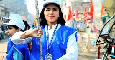 হেলেঞ্চা ড.বি.আর.আম্বেদকর শতবার্ষিকী মহাবিদ্যালয়ের ছাত্রী তিথি বিশ্বাস যে পশ্চিমবঙ্গ থেকে নির্বাচিত মাত্র দু’জনের মধ্যে একজন ১৫ই আগস্টের বিশেষ অনুষ্ঠানে অংশগ্রহণের জন্য ‘দিল্লীর’ আমন্ত্রণ পেয়ে উজ্জ্বল করলো বাগদার মুখ