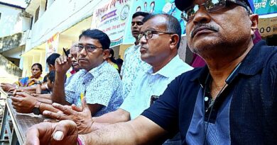 হেলেঞ্চা ‘আলোর দিশারী’ সংস্থার হৃদয়ছোঁয়া মানবিক উদ্যোগে ১৫০ জন অসহায় বৃদ্ধ-বৃদ্ধার মুখে ফুঁটলো এক অনাবিল আনন্দের হাসি